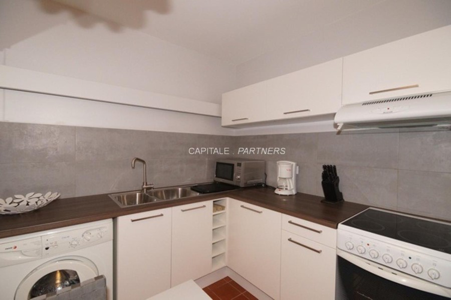 Studio meublé  PARIS 15 - 45 m²;