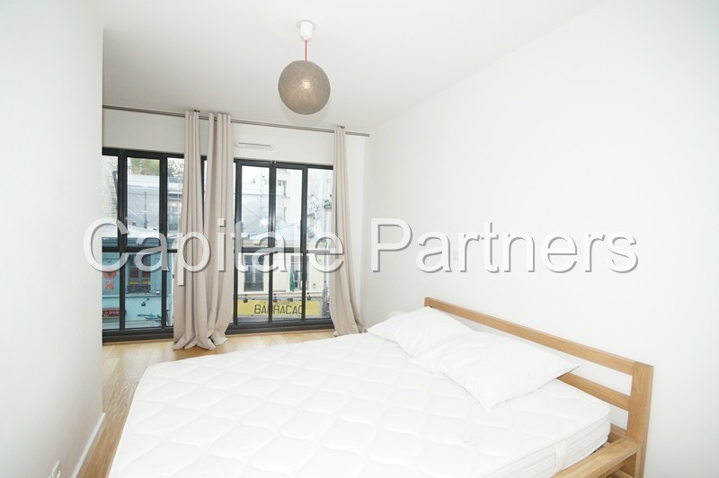 Studio meublé  PARIS 11 - 42 m²;