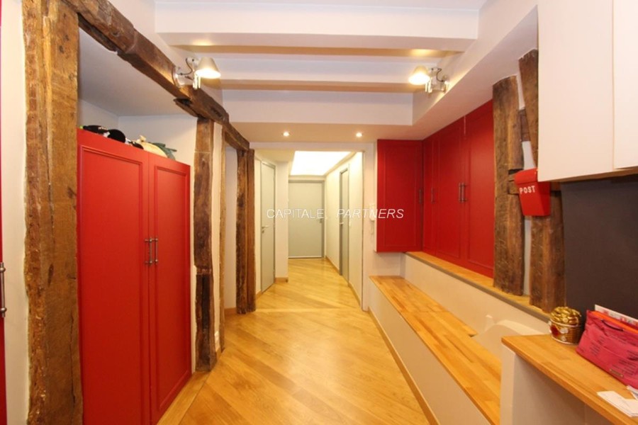 Appartement 3 chambres meublé PARIS 2 - 133 m²;