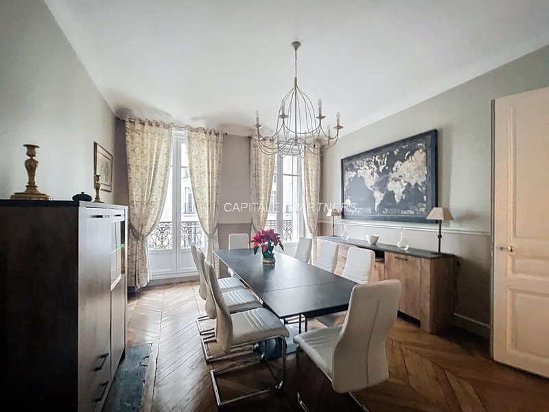 Appartement 2 chambres meublé PARIS 8 - 92 m²;