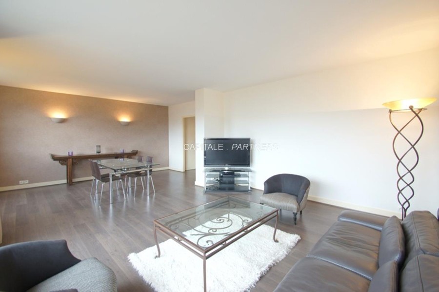 Appartement 2 chambres meublé NEUILLY - 112 m²;