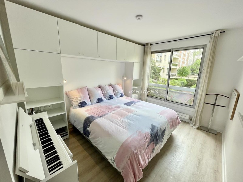 Appartement 3 chambres meublé ISSY-LES-MOULINEAUX - 98 m²;