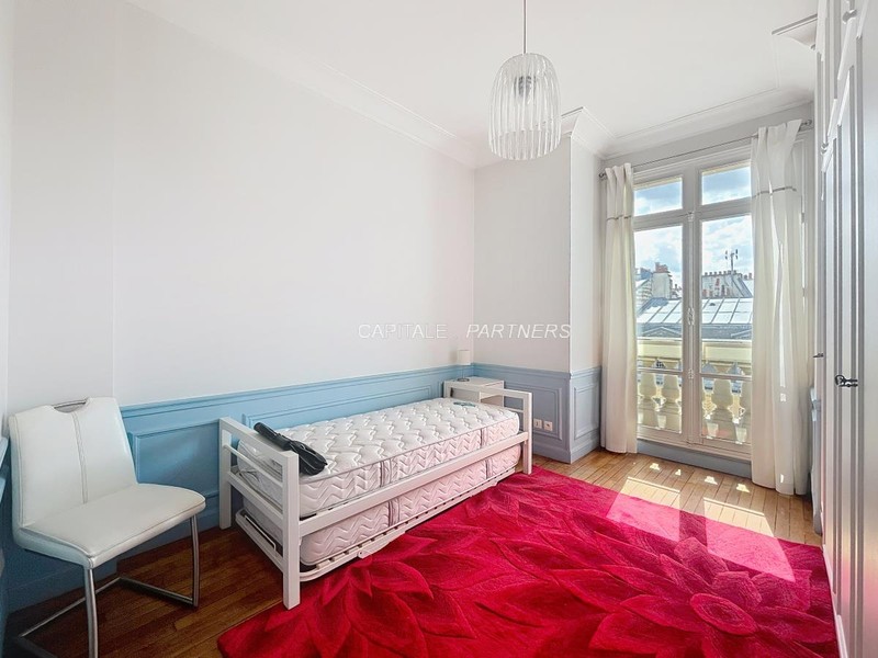 Appartement 3 chambres meublé PARIS 15 - 126 m²;