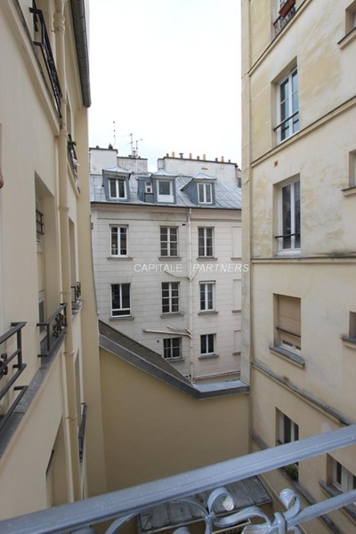 Studio meublé  PARIS 3 - 25 m²;
