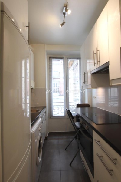 Appartement 1 chambre meublé PARIS 17 - 38 m²;