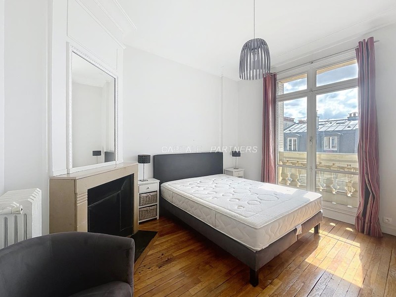 Appartement 3 chambres meublé PARIS 15 - 126 m²;
