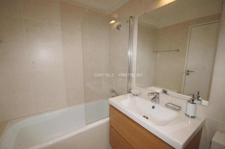 Studio meublé  PARIS 16 - 36 m²;