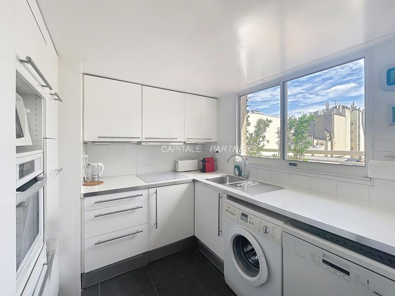 Appartement 2 chambres meublé PARIS 11 - 73 m²;