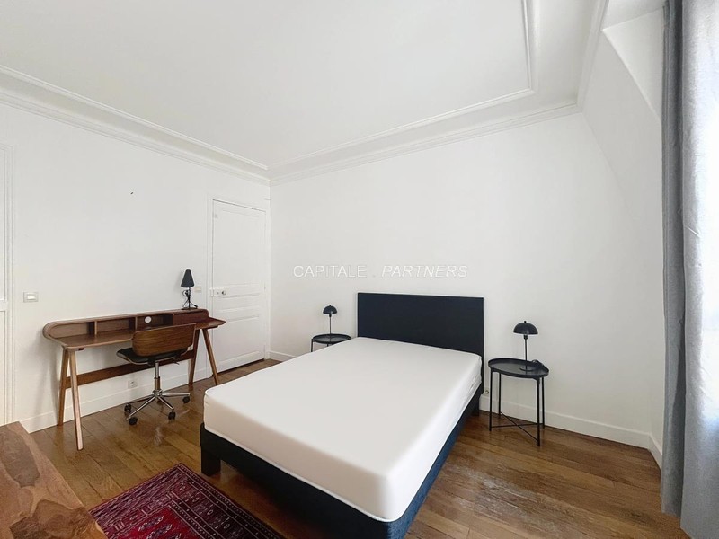 Appartement 4 chambres meublé PARIS 7 - 220 m²;