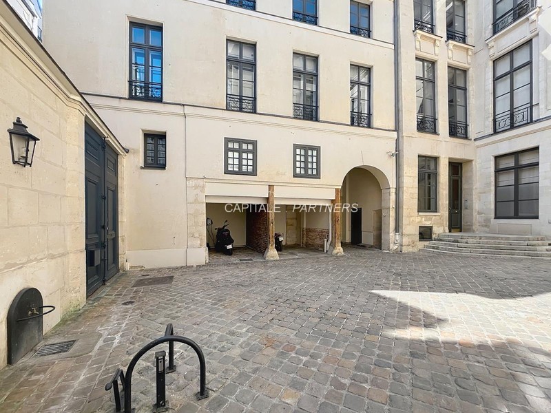 Studio meublé  PARIS 7 - 37 m²;
