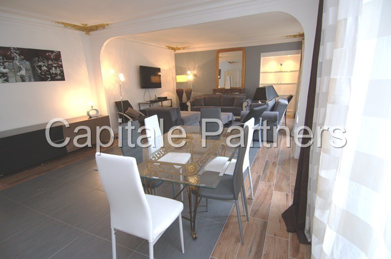 Appartement 2 chambres meublé PARIS 8 - 118 m²;