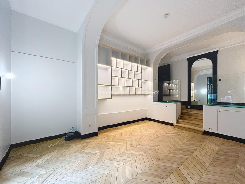 Appartement 4 chambres PARIS 17 - 223 m²;