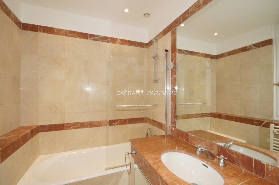 Appartement 2 chambres meublé PARIS 14 - 61 m²;