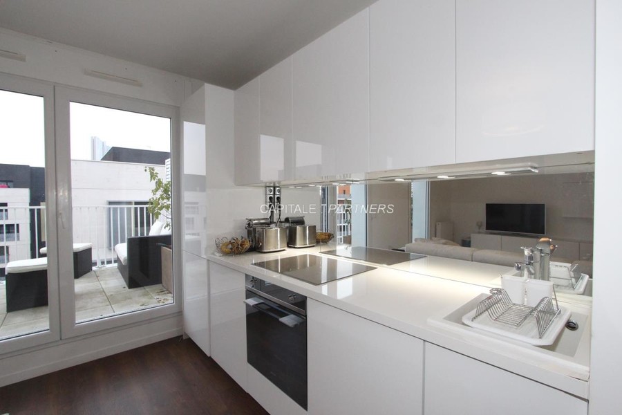 Studio meublé  GENNEVILLIERS - 37 m²;