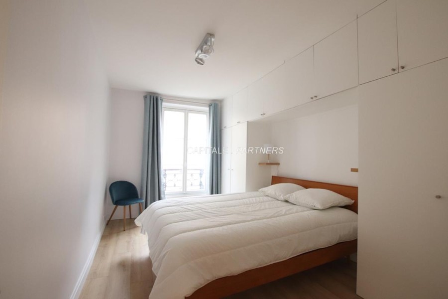 Appartement 2 chambres meublé PARIS 7 - 71 m²;