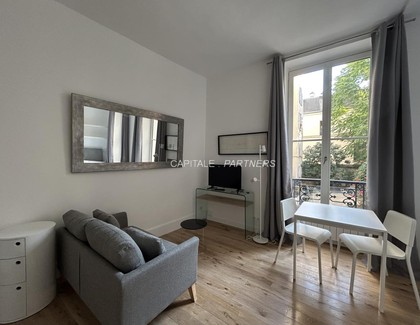 Studio meublé  PARIS 18