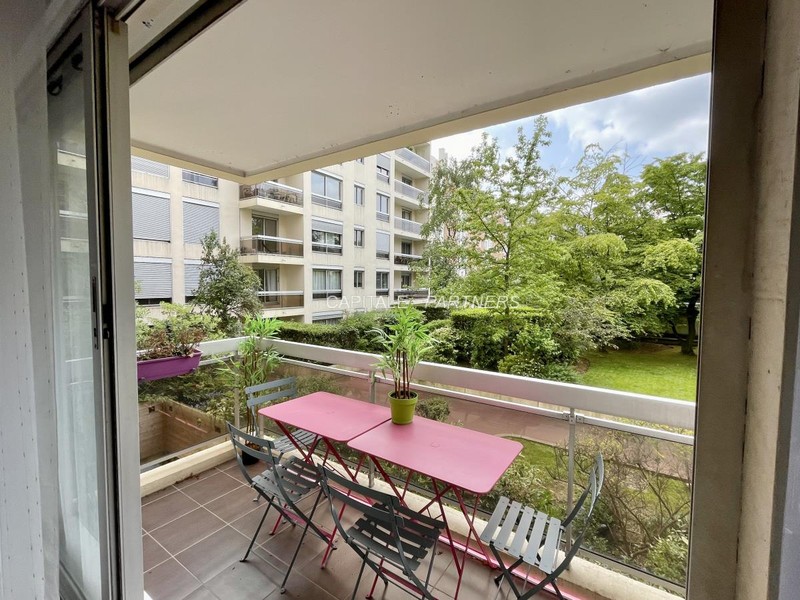 Appartement 3 chambres meublé ISSY-LES-MOULINEAUX - 98 m²;