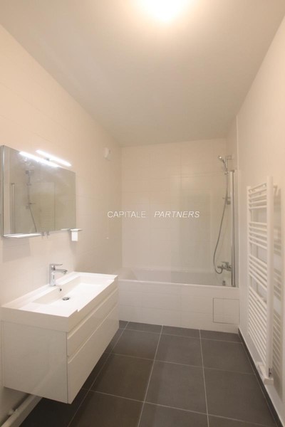 Appartement 2 chambres PARIS 16 - 70 m²;