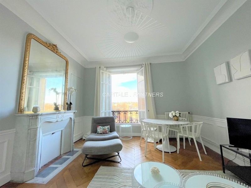 Appartement 2 chambres meublé PARIS 7 - 64 m²;