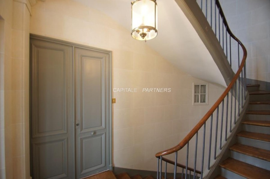 Appartement 1 chambre meublé PARIS 8 - 46 m²;