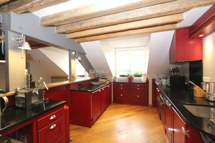 Appartement 3 chambres meublé PARIS 2 - 133 m²;