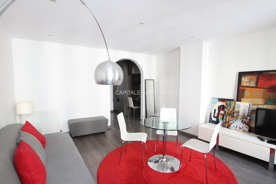 Studio meublé  PARIS 15 - 35 m²;