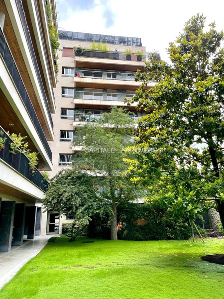 Appartement 2 chambres PARIS 16 - 114 m²;