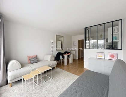 Studio meublé  PARIS 9