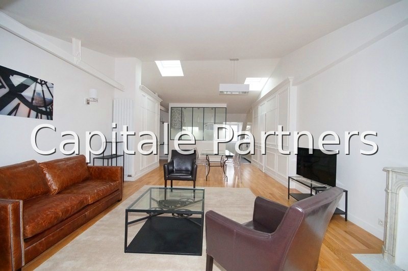Appartement 2 chambres meublé PARIS 8 - 100 m²;