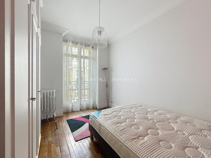 Appartement 3 chambres meublé PARIS 15 - 126 m²;