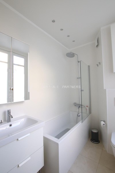 Appartement 3 chambres meublé PARIS 16 - 116 m²;