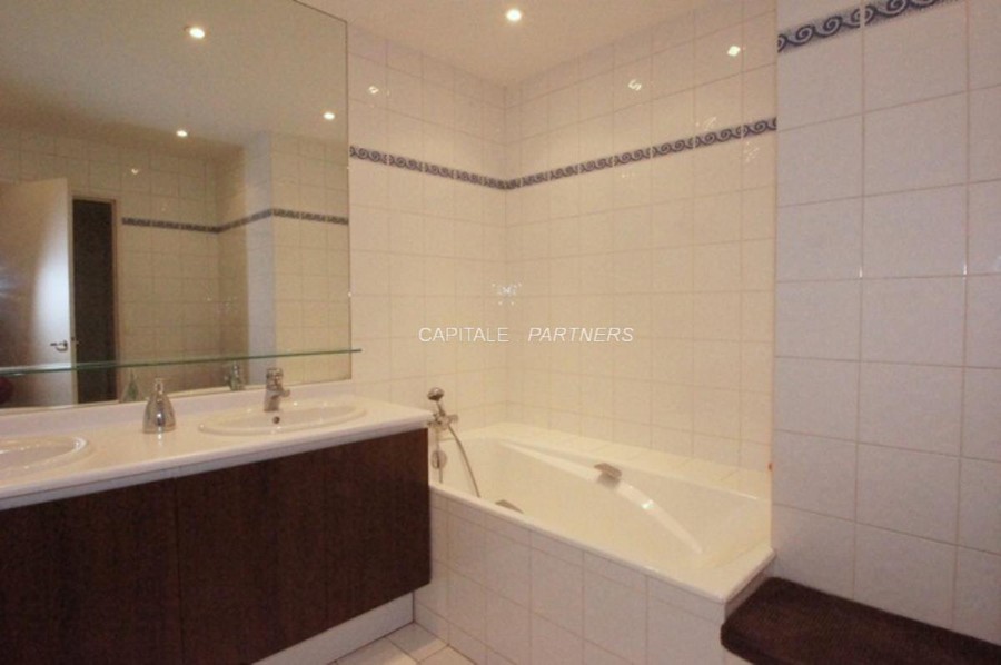 Appartement 2 chambres meublé NEUILLY - 112 m²;