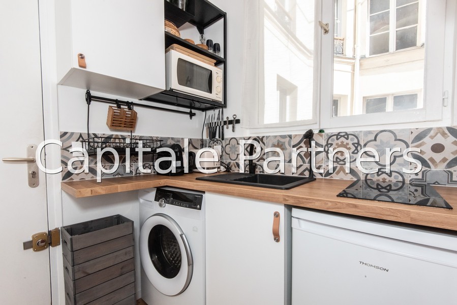 Studio meublé  PARIS 2 - 14 m²;
