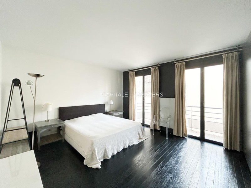 Appartement 2 chambres meublé PARIS 8 - 93 m²;