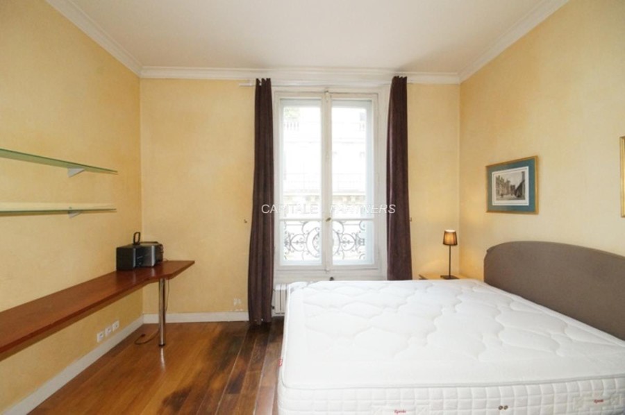 Appartement 1 chambre meublé PARIS 8 - 45 m²;