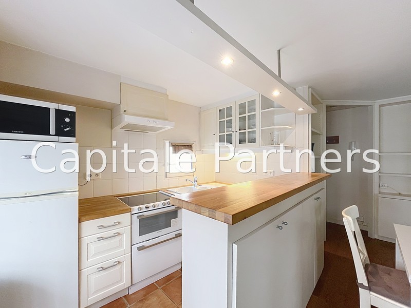 Studio meublé  PARIS 7 - 37 m²;