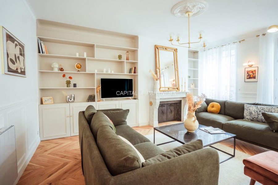 Appartement 2 chambres meublé PARIS 11 - 80 m²;