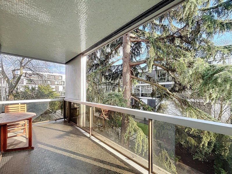 Appartement 3 chambres meublé BOULOGNE - 117 m²;