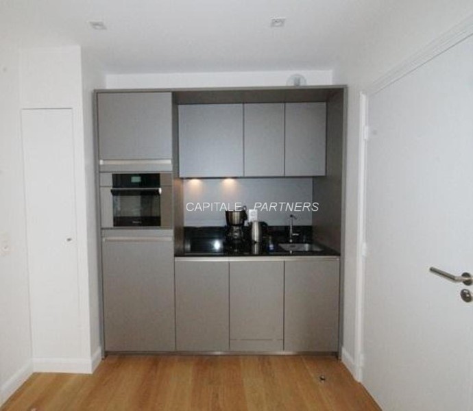 Studio meublé  PARIS 15 - 24 m²;