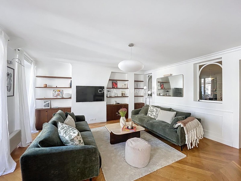 Appartement 2 chambres meublé PARIS 2 - 69 m²;