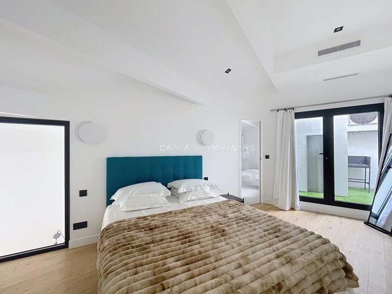 Appartement 2 chambres meublé PARIS 8 - 120 m²;