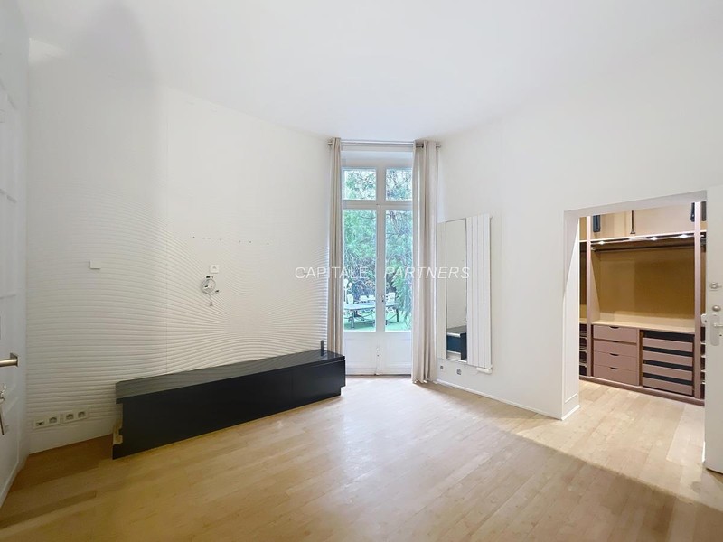 Appartement 4 chambres PARIS 17 - 223 m²;