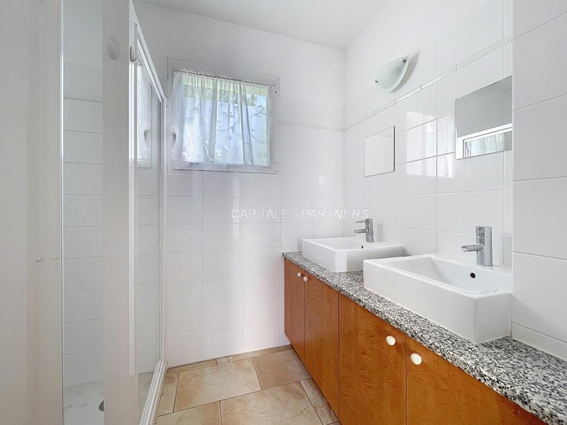 Maison / Villa 4 chambres RUEIL-MALMAISON - 145 m²;