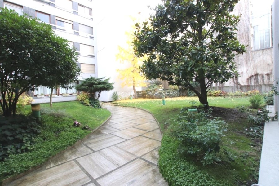 Appartement 1 chambre meublé PARIS 16 - 54 m²;